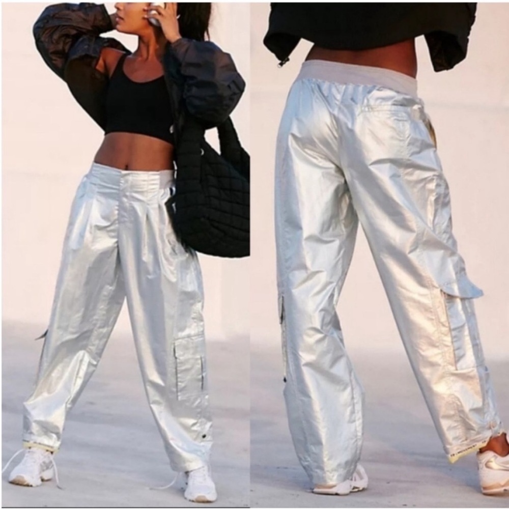 NWT Free People Movement Mesmerize Me Pants In Metallic Silver Combo Size XS‎